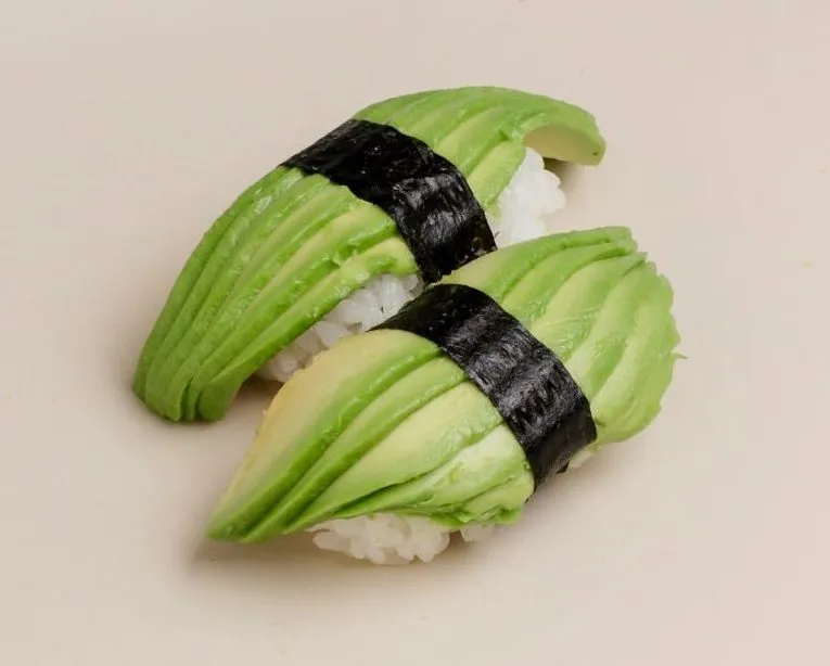 NIGIRI AWOKADO
