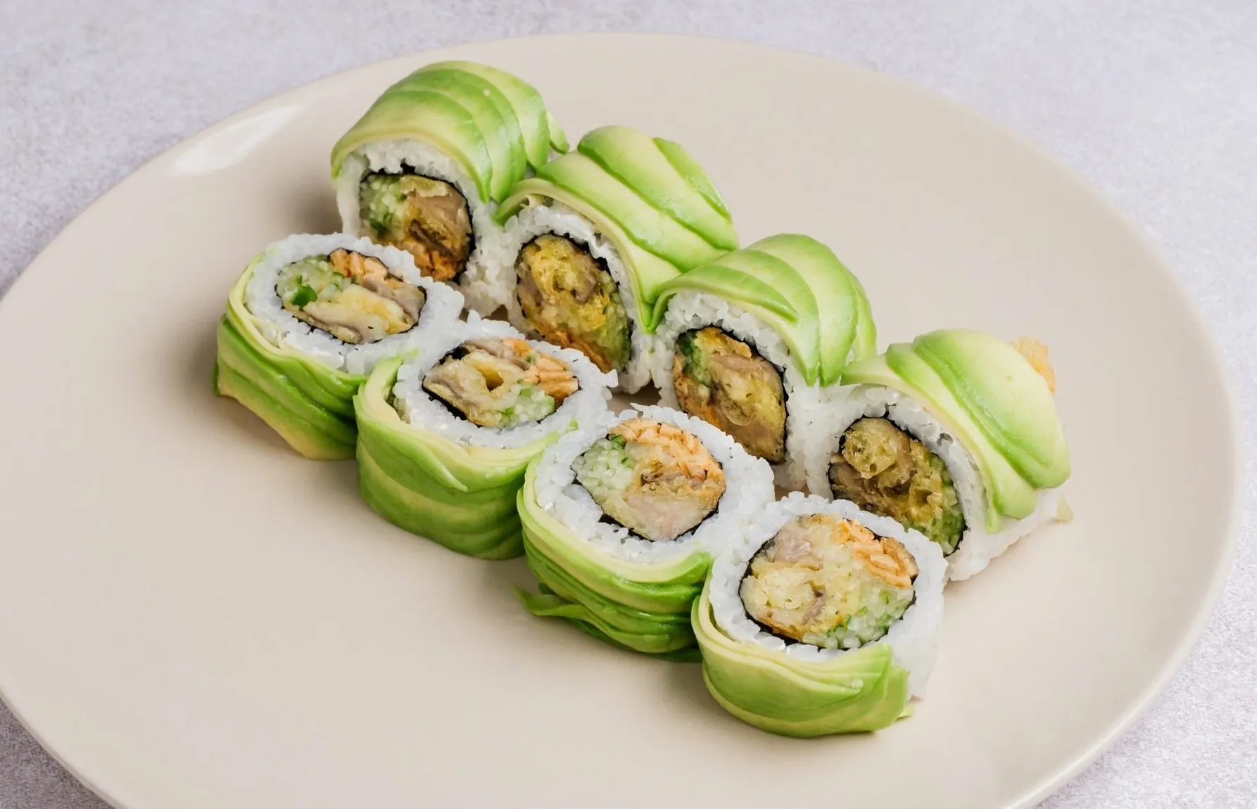 URAMAKI BOCZNIAK W TEMPURZE