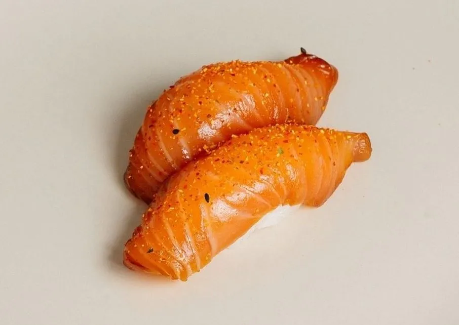 NIGIRI ŁOSOŚ KARAKUCHI